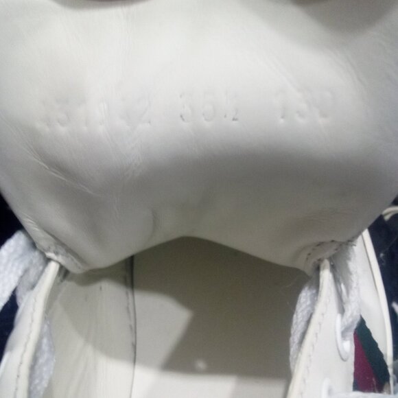 Authentic GUCCI made in ITALY serial # heat stamped inside tongue - Picture 2 of 2
